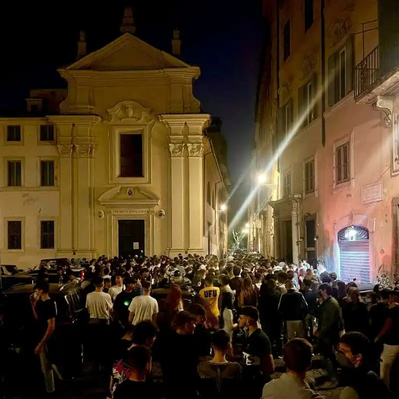 movida piazza santa caterina della rota