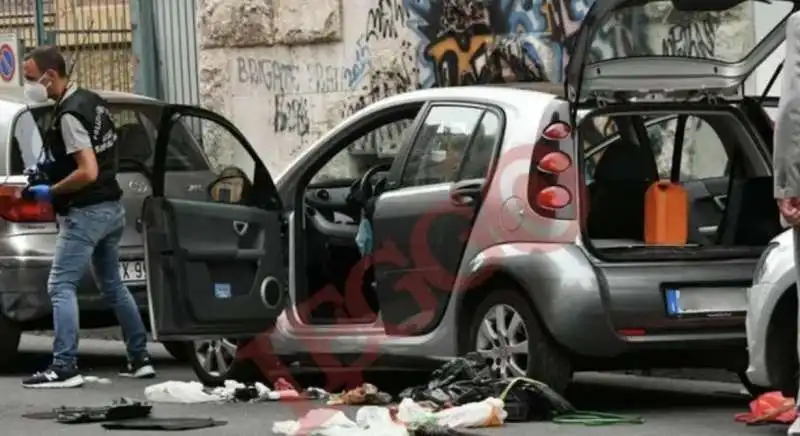 ORDIGNO NELL'AUTO DI MARCO DORIA A ROMA PH MAURIZIO RICCARDI
