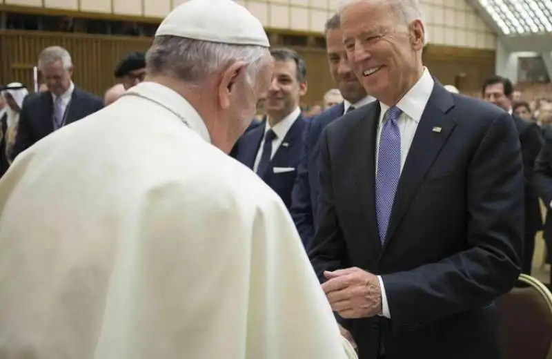 papa francesco e joe biden 3