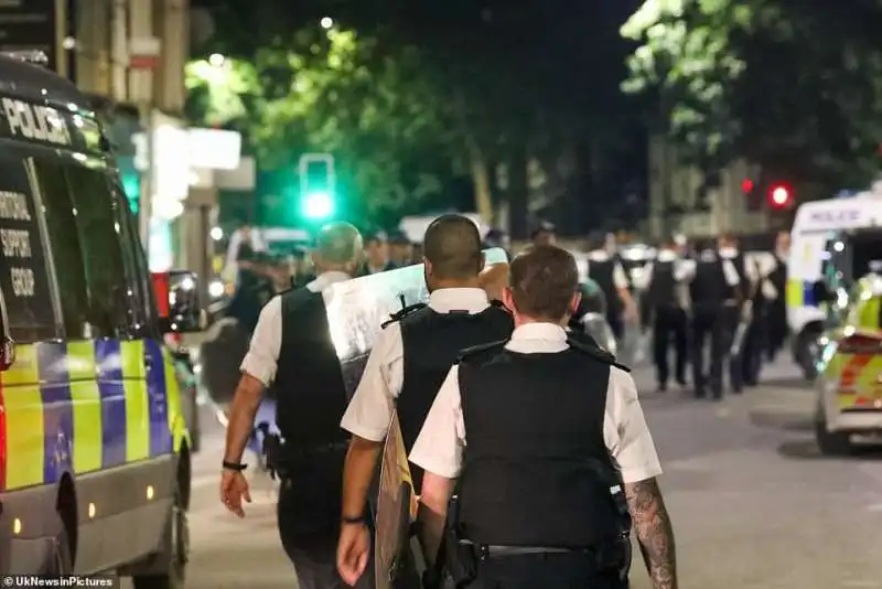 polizia a brixton 