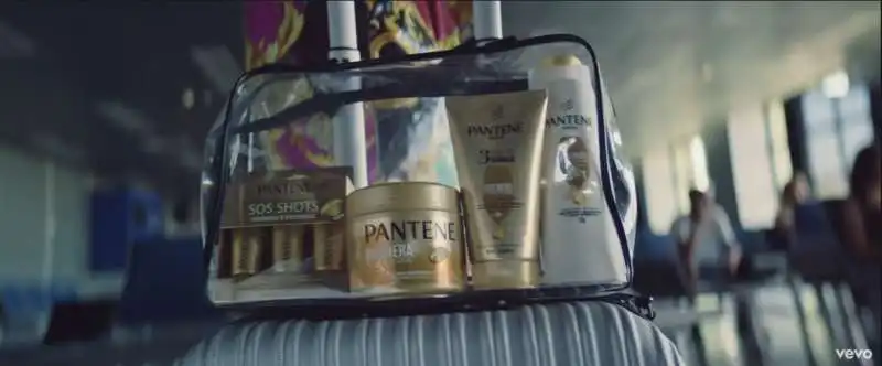 prodotti pantene nel video di baby k e chiara ferragni