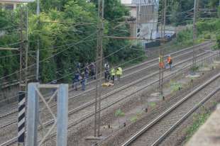 ragazzo suicida a moncalieri