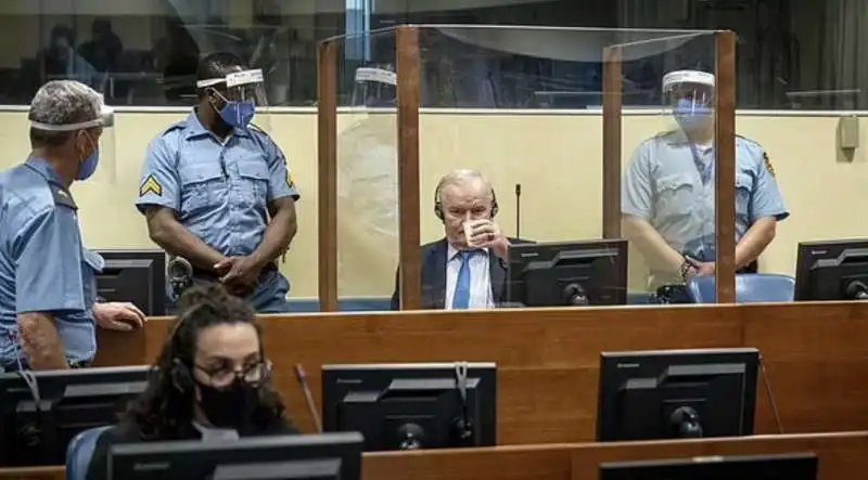 ratko mladic in tribunale  