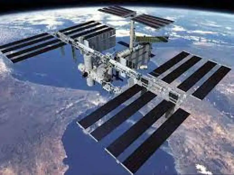 stazione spaziale internazionale 2