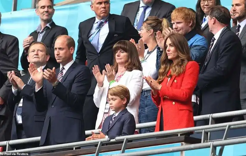 William, George e Kate a Wembley 17