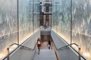 apple store in piazza liberty a milano 1