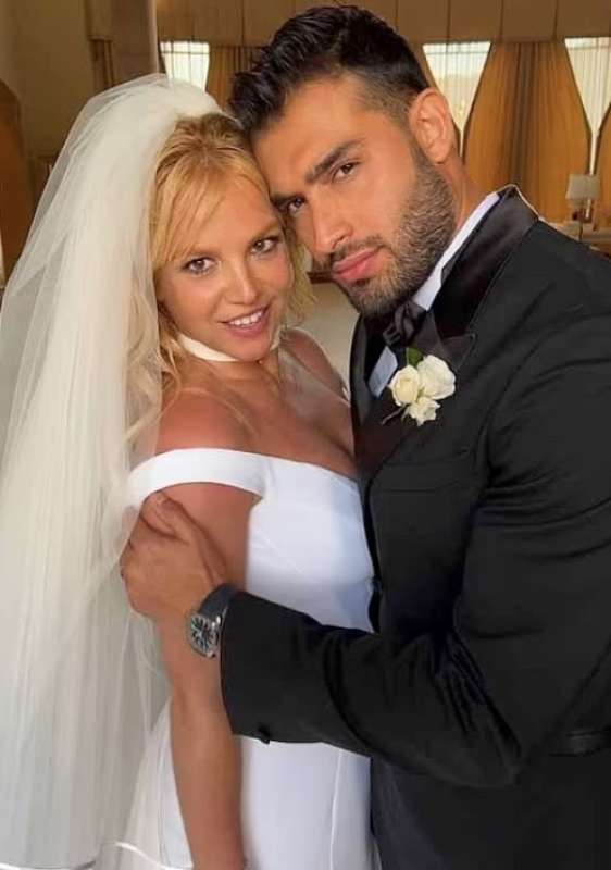 britney spears sam asghari 3