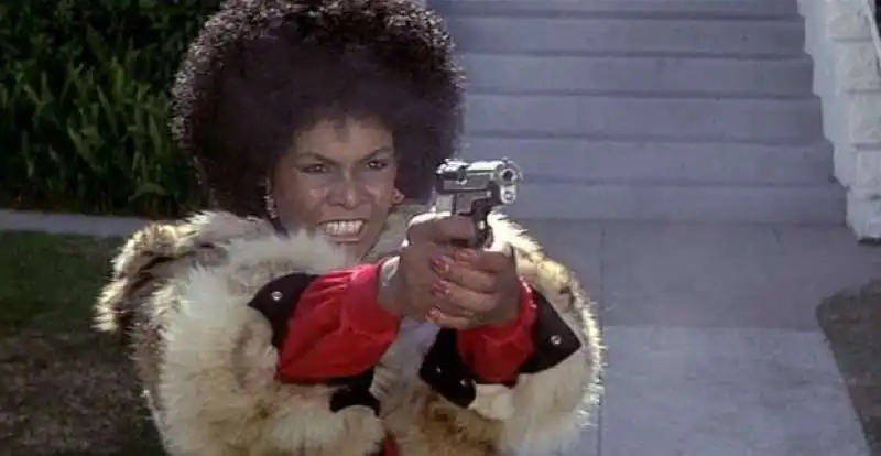 cleopatra jones licenza di uccidere 3