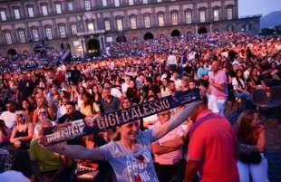 concerto gigi d alessio a piazza plebiscito 21