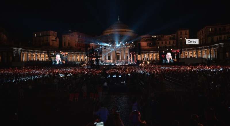 concerto gigi d alessio a piazza plebiscito 22