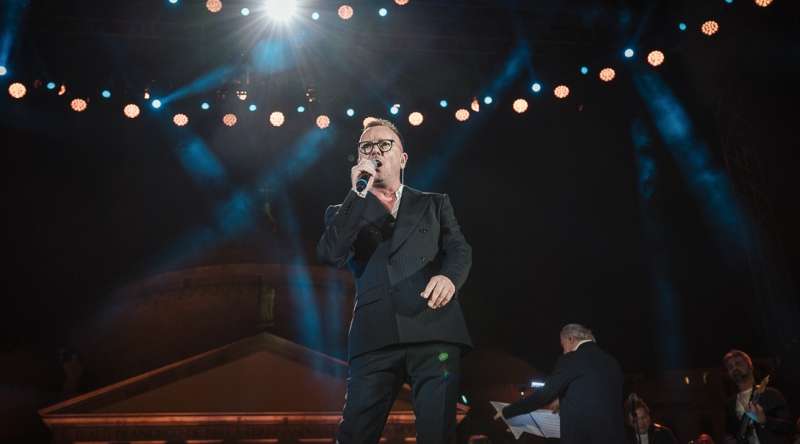 concerto gigi d alessio a piazza plebiscito 26