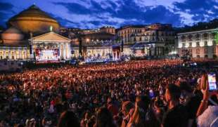 concerto gigi d alessio a piazza plebiscito 5