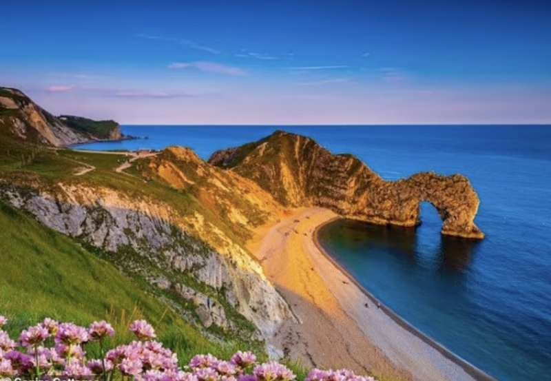 durdle door vista da un occhio umano