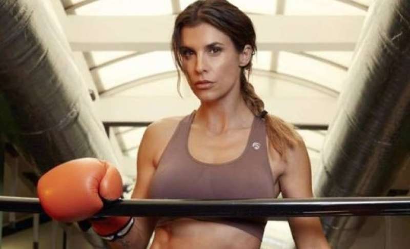 elisabetta canalis kickboxing