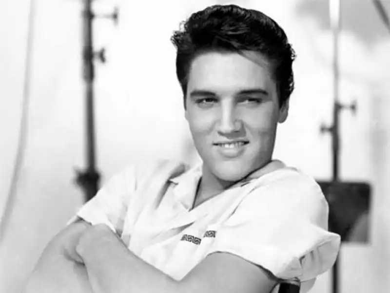 elvis presley un mito senza tempo