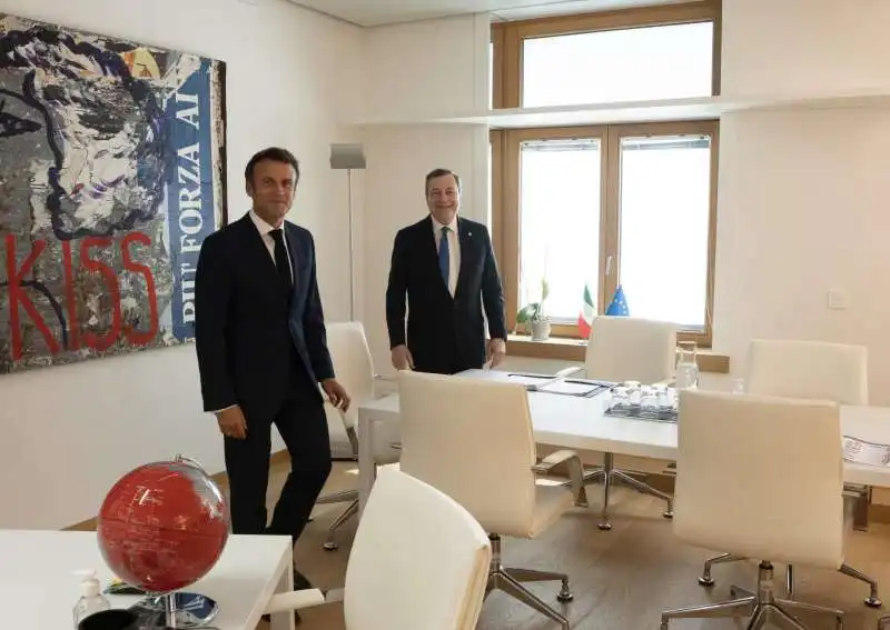 Emmanuel Macron Mario Draghi 