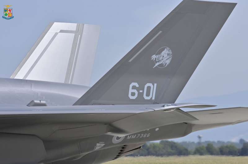 F35 CHE POSSONO TRASPORTARE ARMI NUCLEARI 2