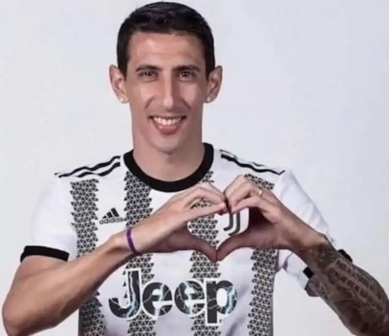 FOTOMONTAGGIO DI ANGEL DI MARIA CON LA MAGLIA DELLA JUVENTUS 