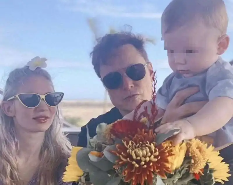 grimes elon musk e il figlio 