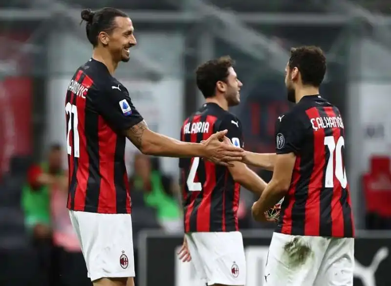 hakan calhanoglu zlatan ibrahimovic 1