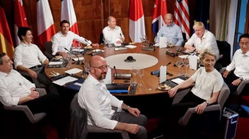 i leader del g7 in camicia