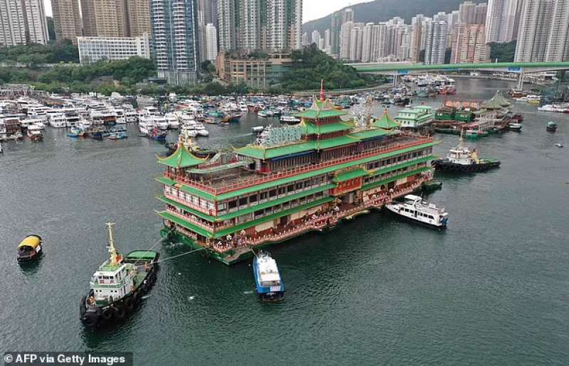 Il Jumbo Floating Restaurant di Hong Kong 3