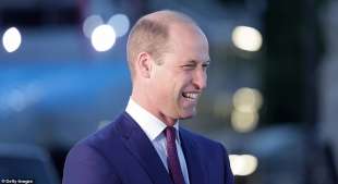 il principe william alla cerimonia di illuminazione a windsor