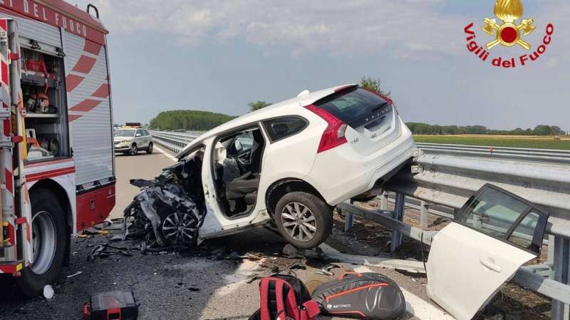 incidente a7 milano genova 4