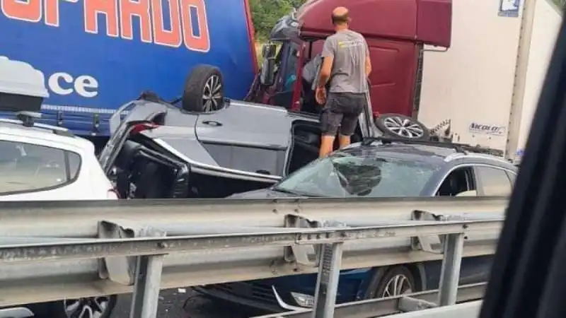 incidente sulla a1 7