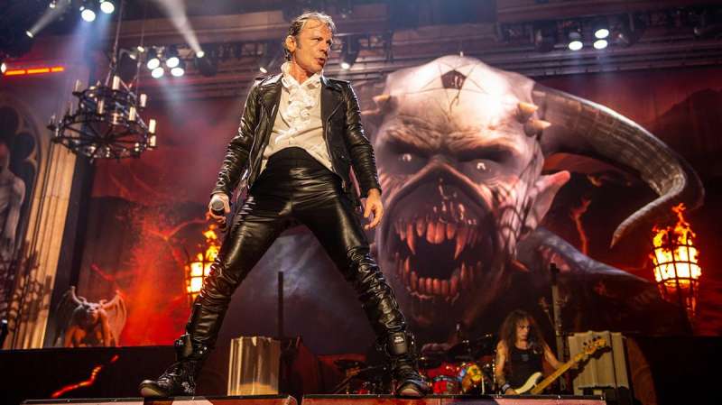 IRON MAIDEN LEGACY OF THE BEAST TOUR