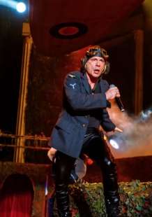 iron maiden legacy of the beast tour 9