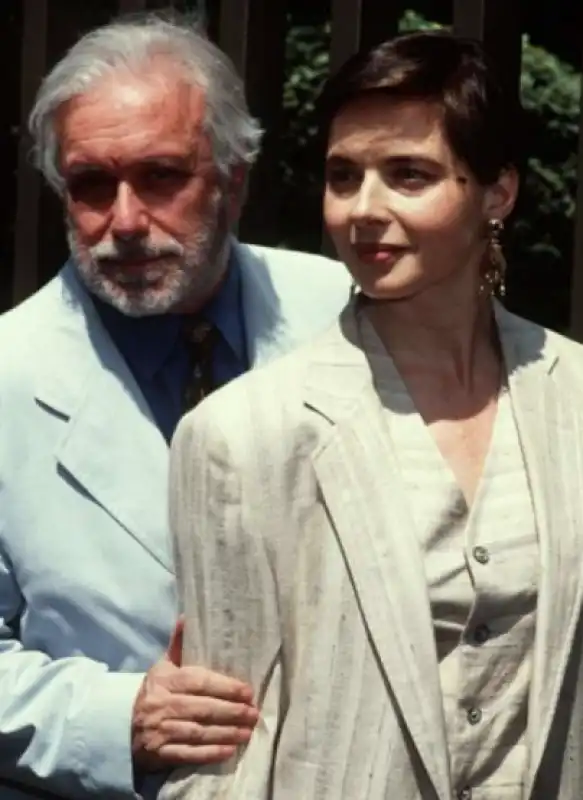 ISABELLA ROSSELLINI luciano de crescenzo