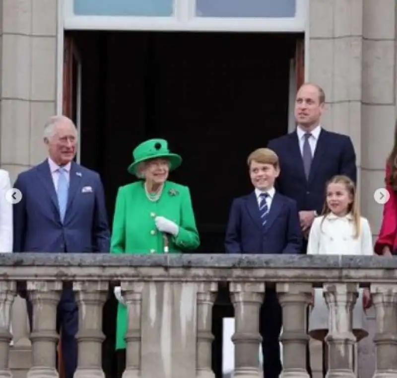 la foto tagliata da eugenie di york