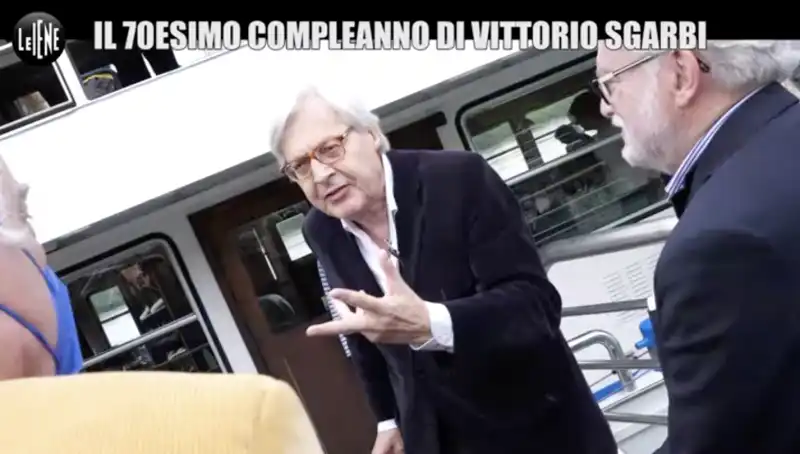 le iene   il 70esimo compleanno di vittorio sgarbi   1