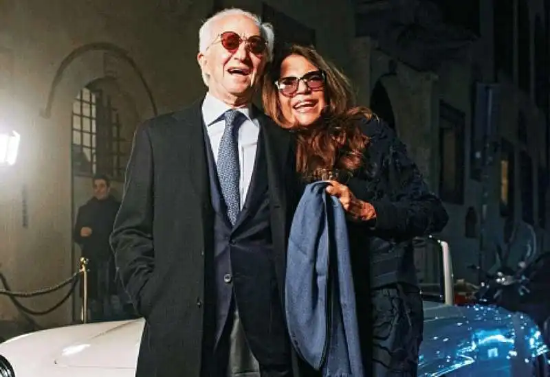 LEONARDO DEL VECCHIO CON LA MOGLIE NICOLETTA