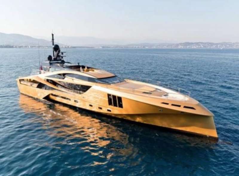 lo yacht khalilah 3