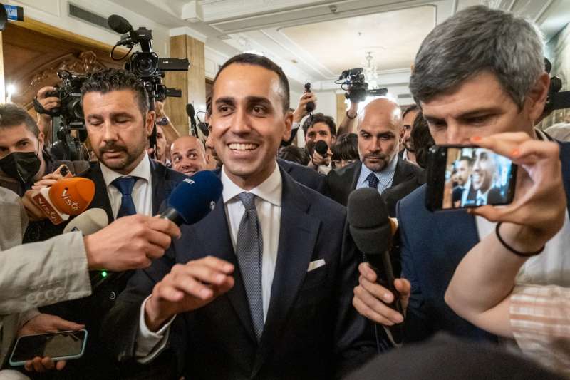 luigi di maio annuncia la scissione dal m5s 10