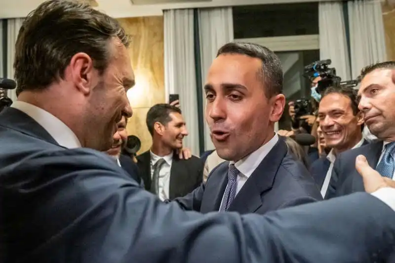 luigi di maio annuncia la scissione dal m5s   7