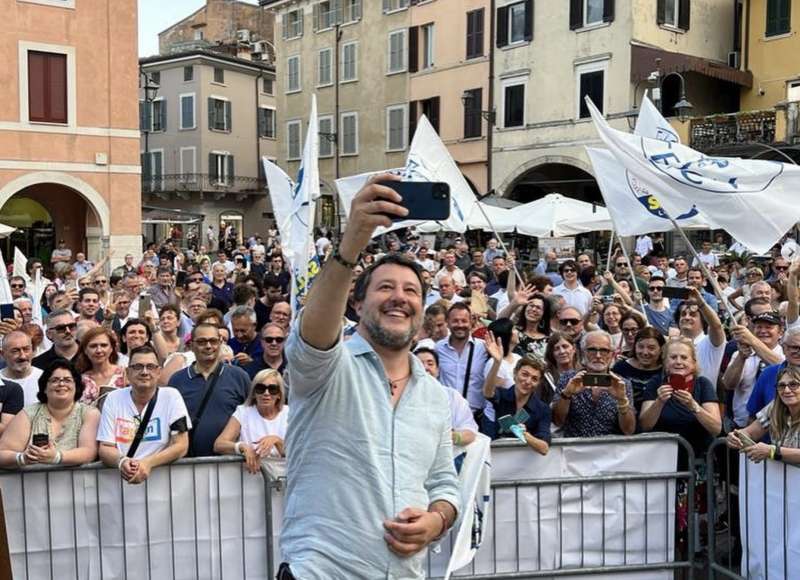 matteo salvini a desenzano.