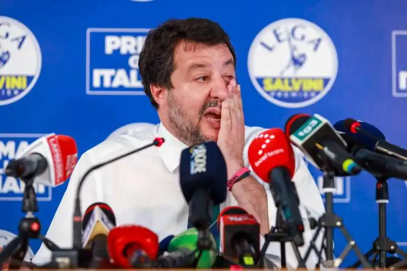 matteo salvini dopo il doppio flop referendum amministrative   4