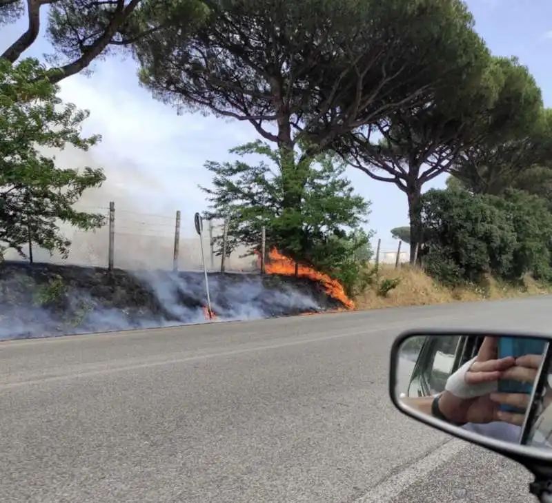 maxi incendio aurelia, a roma   11