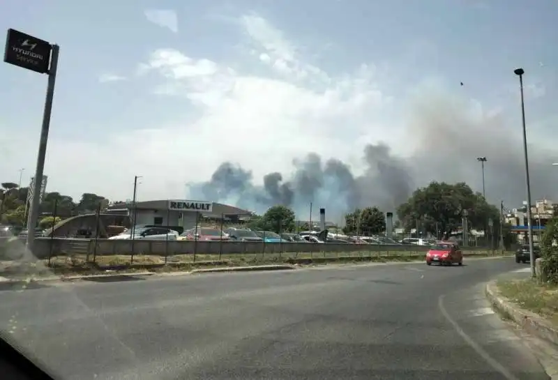 maxi incendio aurelia, a roma   12