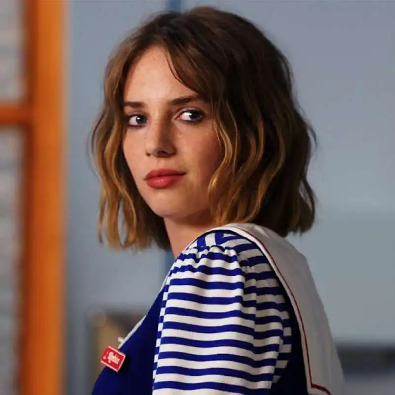 maya hawke 4