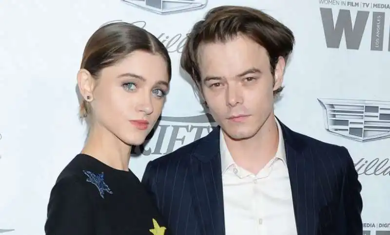 natalia dyer charlie heaton 3