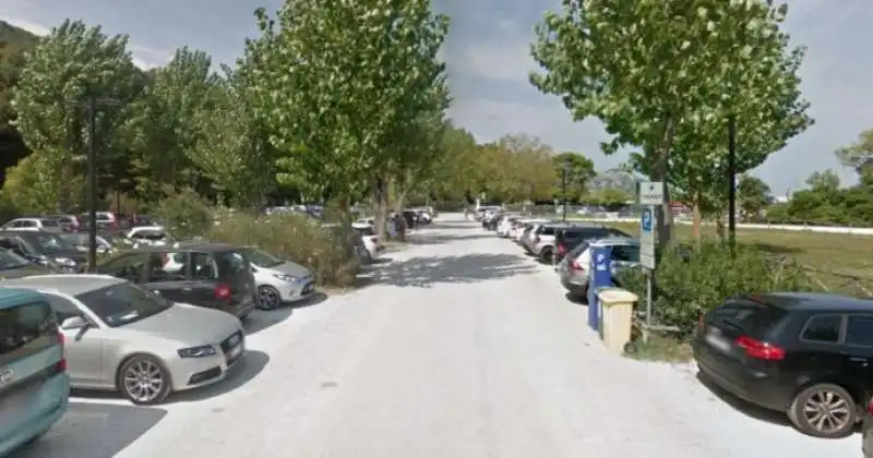 parcheggiatrice aggredita a portonovo 