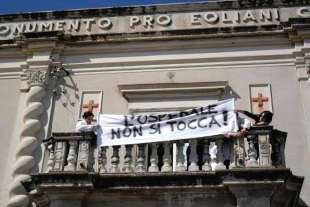 Protesta Ospedale Lipari