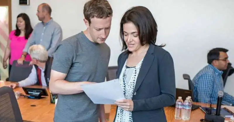 sheryl sandberg e mark zuckerberg 2