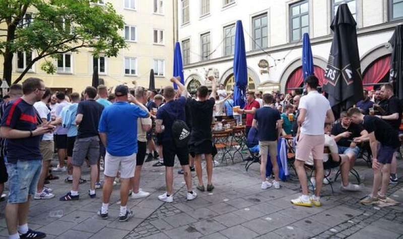 tifosi inglesi arrestati a monaco