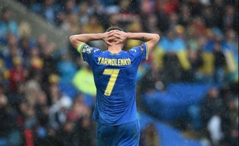 yarmolenko durante galles ucraina