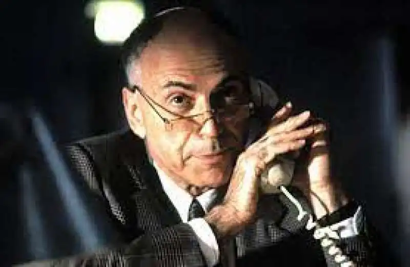 alan arkin. 3